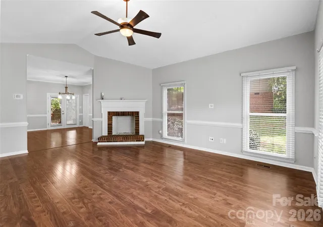 Photo 3 of Single family home for sale at 2001 Colony Hl Dr, Charlotte, NC 28214 | MLS# 4386555 | Listing updated on 2026-07-23