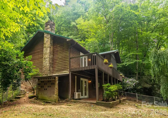 Photo 1 of Single family home for sale at 4105 Pickens Hwy, Rosman, NC 28772 | MLS# 4386563 | Listing updated on 2026-08-25