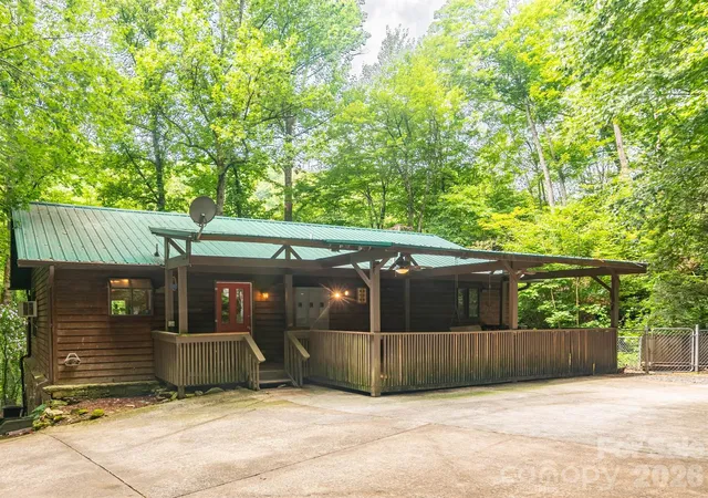Photo 5 of Single family home for sale at 4105 Pickens Hwy, Rosman, NC 28772 | MLS# 4386563 | Listing updated on 2026-08-25