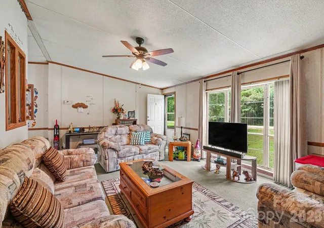 Photo 3 of Single family home for sale at 4665 Blade Run Rd, Edgemoor, SC 29712 | MLS# 4386564 | Listing updated on 2026-08-14