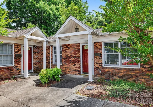 Homes for sale in Gastonia, NC | 808 Floyd Ln, Gastonia, NC 28052 | MLS# 4386598
