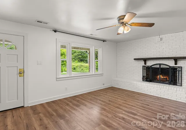 3rd image of 205 Old Fort Rd, Fairview, NC 28730 | MLS# 4386603