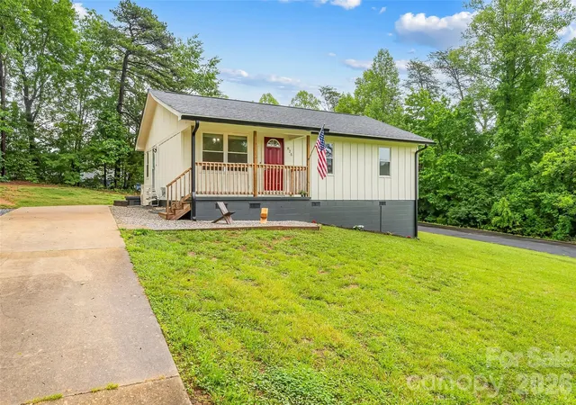 Homes for sale in Nebo, NC | 825 S Creek Rd, Nebo, NC 28761 | MLS# 4386618