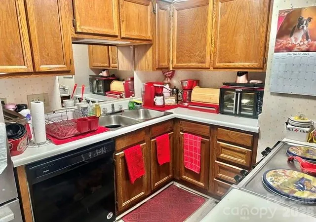 5th image of 6042 Crape Myrtle Ln, Charlotte, NC 28216 | MLS# 4386655