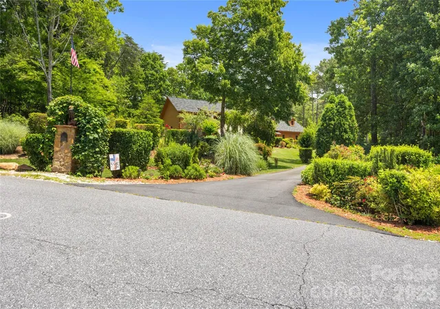 2nd image of 214 Harbor Ridge Dr, Connelly Springs, NC 28612 | MLS# 4386674