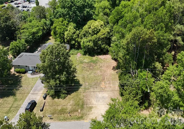 4th image of 8616 Sharonbrook Dr, Charlotte, NC 28210 | MLS# 4386725