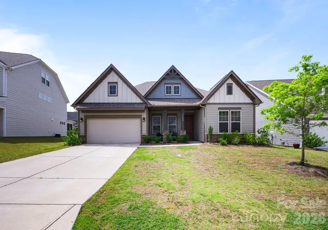 1st image of 7920 Creek Park Dr, Denver, NC 28037 | MLS# 4386729