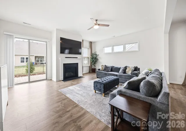 3rd image of 7920 Creek Park Dr, Denver, NC 28037 | MLS# 4386729