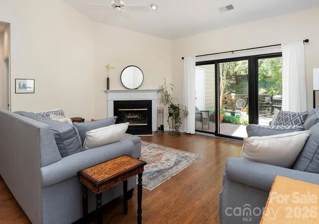 Photo 4 of Townhouse for sale at 5935 Fitzwilliams Ln, Charlotte, NC 28270 | MLS# 4386781 | Listing updated on 2026-09-22