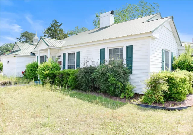 3rd image of 500 Godwin Ave, Lumberton, NC 28358 | MLS# 4386783