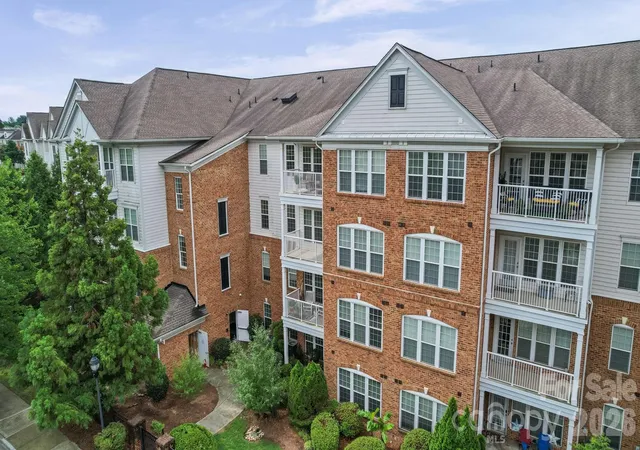 Listing Photo 2 - Condo for sale in building located at 14957 Santa Lucia Dr, Charlotte, NC 28277 - Unit #