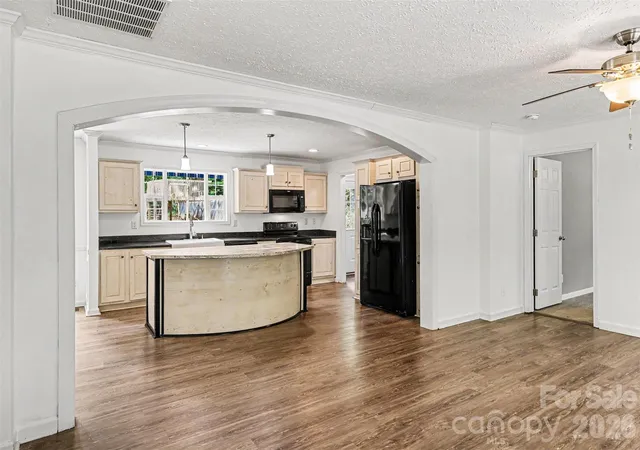 Photo 2 of Single family home for sale at 11913 Platon Ave, Huntersville, NC 28078 | MLS# 4386789 | Listing updated on 2026-08-10