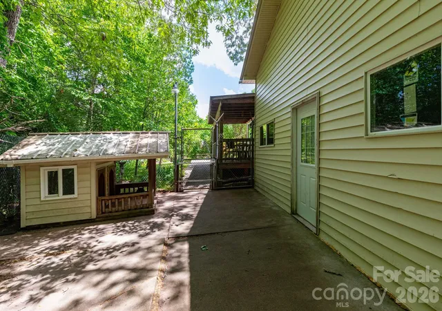 Photo 4 of Single family home for sale at 45 And 54 Forsythe Ln, Waynesville, NC 28785 | MLS# 4386797 | Listing updated on 2026-09-28