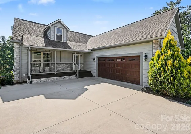 Single family home for sale at 168 Triple Fairways Dr, Hendersonville, NC 28739 | MLS# 4386807