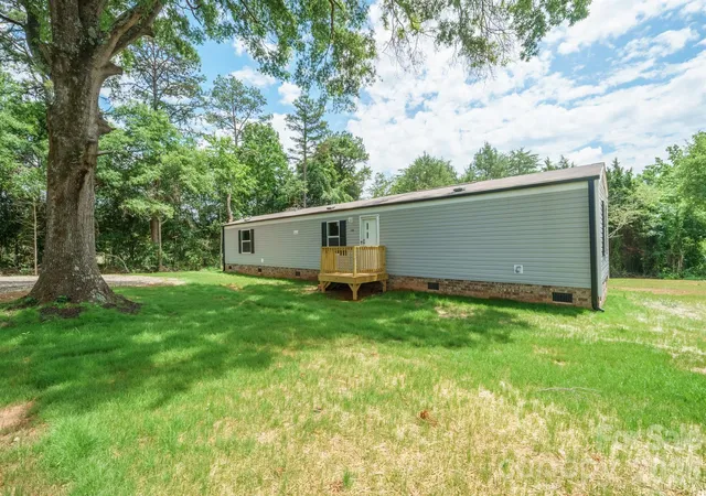 Homes for sale in Lincolnton, NC | 5101 Flay Rd, Lincolnton, NC 28092 | MLS# 4386812