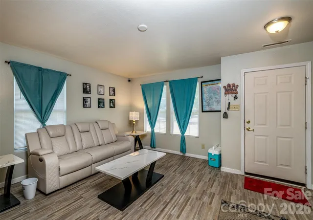 3rd image of 7343 Fox Point Dr, Charlotte, NC 28269 | MLS# 4386822