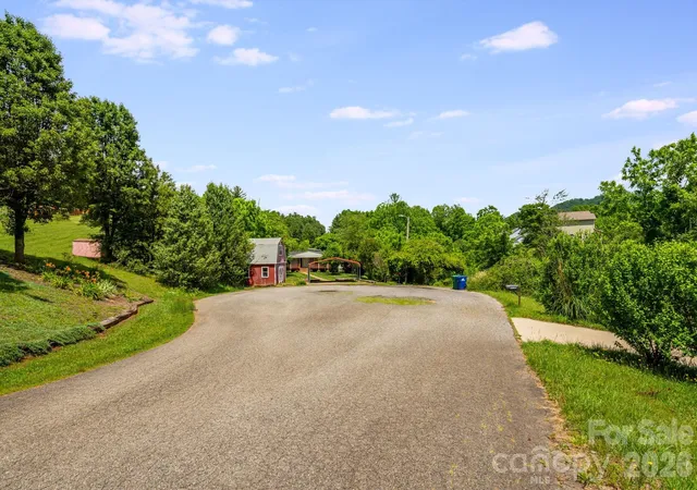 29th image of 234 White Clover Ln, Weaverville, NC 28787 | MLS# 4386852