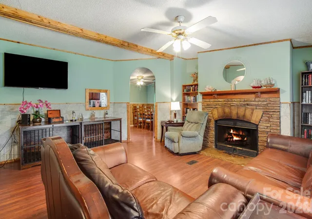4th image of 234 White Clover Ln, Weaverville, NC 28787 | MLS# 4386852