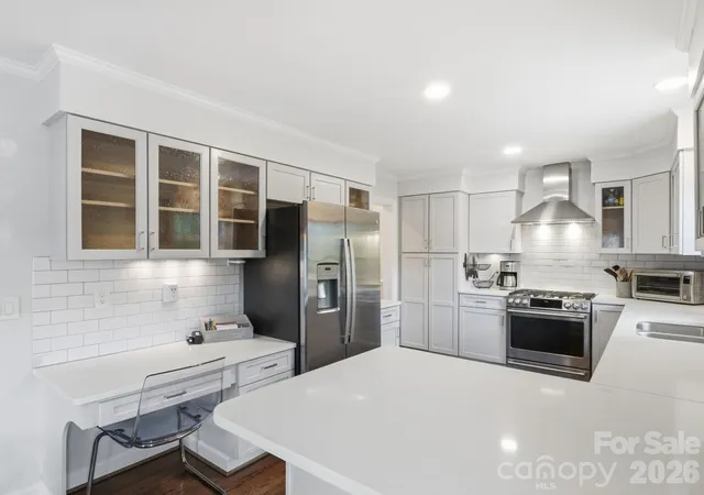 Photo 3 of Single family home for sale at 733 Stanfield Dr, Charlotte, NC 28210 | MLS# 4386854 | Listing updated on 2026-08-25