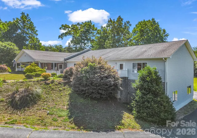 Photo 3 of Mansion for sale at 354 Woodland Dr, Columbus, NC 28722 | MLS# 4386870 | Listing updated on 2026-07-04