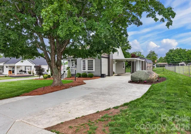 Homes for sale in Salisbury, NC | 1016 Raney St, Salisbury, NC 28146 | MLS# 4386876