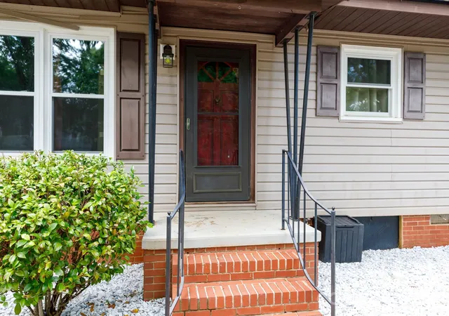 3rd image of 202 Woodlawn Dr, York, SC 29745 | MLS# 4386882