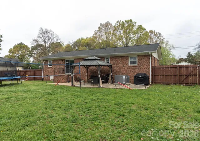 Homes for sale in Concord, NC | 1121 Rembrandt Dr Sw, Concord, NC 28027 | MLS# 4386886