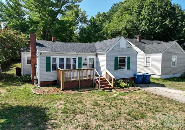 Homes for sale in Salisbury, NC | 1823 2nd St, Salisbury, NC 28144 | MLS# 4386892