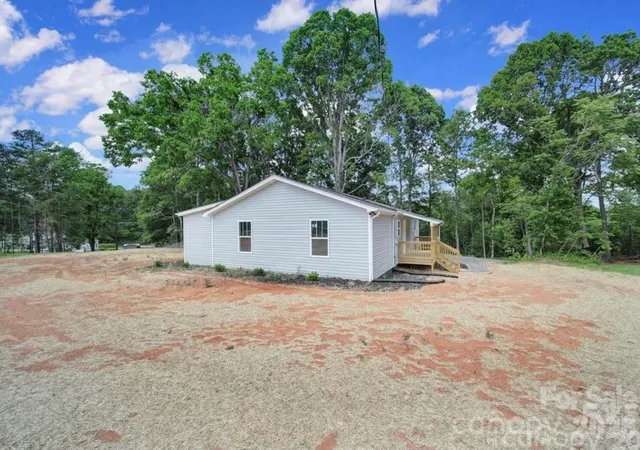 5th image of 118 Henry St, Lawndale, NC 28090 | MLS# 4386923