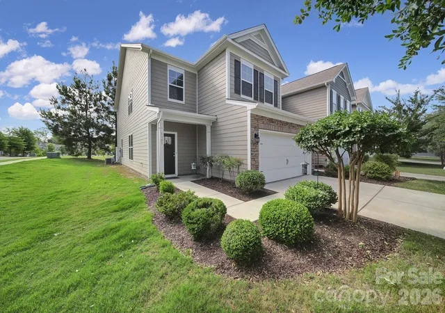 Photo 1 of Townhouse for sale at 1305 Rainier Dr, Fort Mill, SC 29708 | MLS# 4386941 | Listing updated on 2026-10-09