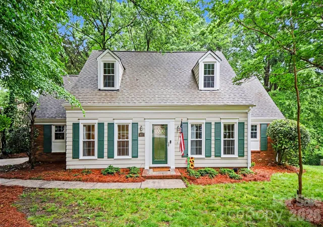 2nd image of 8644 Kirchenbaum Dr, Charlotte, NC 28210 | MLS# 4386953