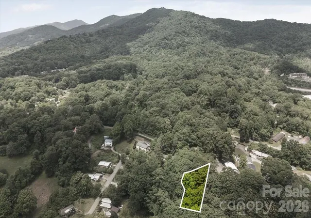 Photo 43 of Single family home for sale at 122 Arnold Hts, Waynesville, NC 28786 | MLS# 4386984 | Listing updated on 2026-10-09