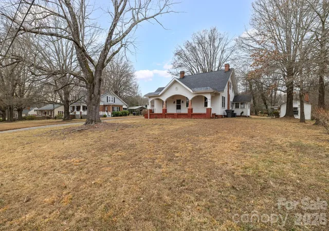 3rd image of 1820 S Park Dr, Reidsville, NC 27320 | MLS# 4387015