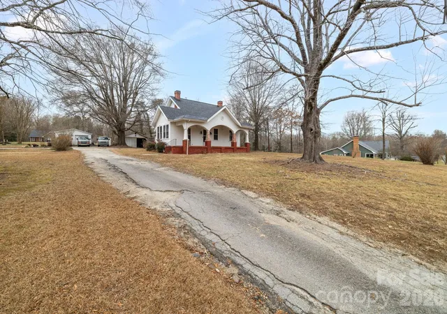 4th image of 1820 S Park Dr, Reidsville, NC 27320 | MLS# 4387015