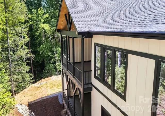 38th image of 69 Village Pointe Ln, Asheville, NC 28803 | MLS# 4387034
