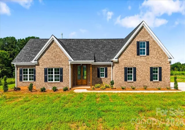 Photo 1 of Single family home for sale at 156 Greenhill Rd, Mocksville, NC 27028 | MLS# 4387048 | Listing updated on 2026-10-07