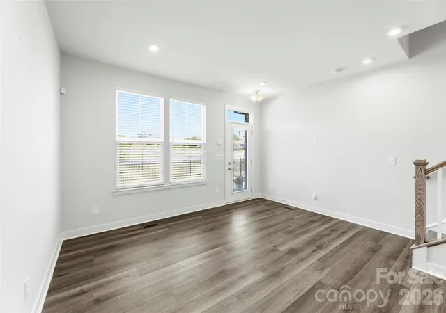 5th image of 1049 Simcoe Ln, Charlotte, NC 28217 | MLS# 4387071