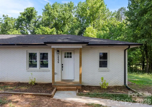3rd image of 2237-2239 Catawba Heights Rd, Lincolnton, NC 28092 | MLS# 4387078