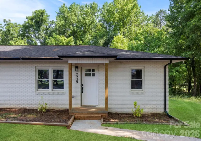 4th image of 2237-2239 Catawba Heights Rd, Lincolnton, NC 28092 | MLS# 4387078