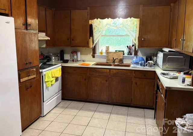 3rd image of 101 Ramsey St, Morganton, NC 28655 | MLS# 4387176