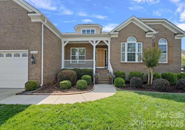 Photo 2 of Single family home for sale at 10654 Rippling Strm Dr Nw, Concord, NC 28027 | MLS# 4387209 | Listing updated on 2026-09-20
