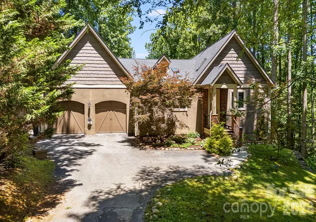 4th image of 67 Reeses Ridge Ct, Hendersonville, NC 28739 | MLS# 4387257