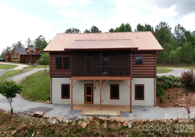 Homes for sale in Granite Falls, NC | 1732 Waters Edge Dr, Granite Falls, NC 28630 | MLS# 4387285
