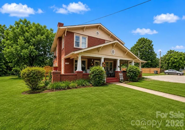 Homes for sale in Statesville, NC | 1302 Wilson W Lee Blvd, Statesville, NC 28677 | MLS# 4387292