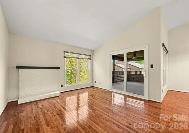 5th image of 8015 Cedar Glen Dr, Charlotte, NC 28212 | MLS# 4387304