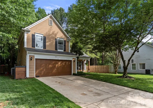 2nd image of 8411 Red Cypress Ct, Charlotte, NC 28216 | MLS# 4387318