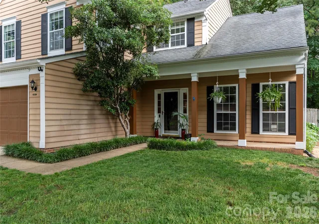 4th image of 8411 Red Cypress Ct, Charlotte, NC 28216 | MLS# 4387318
