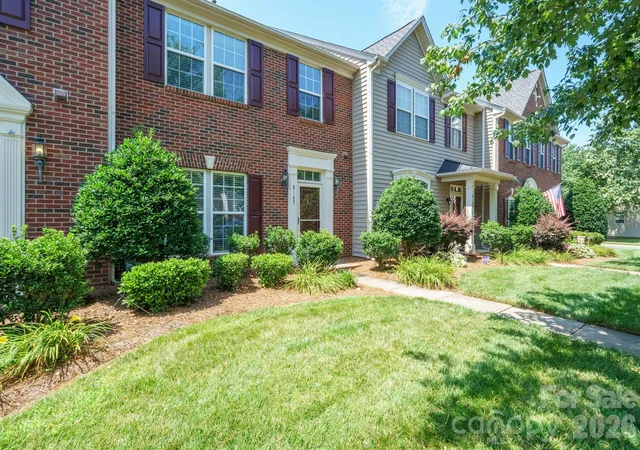 Homes for sale in Huntersville, NC | 8165 Bridgegate Dr, Huntersville, NC 28078 | MLS# 4387320