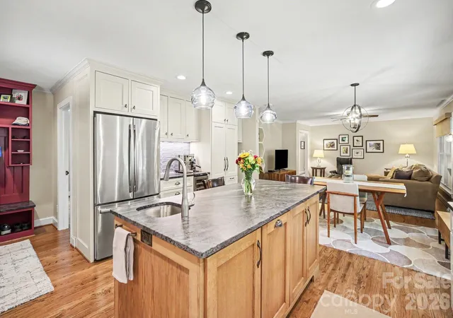 Single family home for sale at 118 Lutomma Cir, Charlotte, NC 28270 | MLS# 4387328