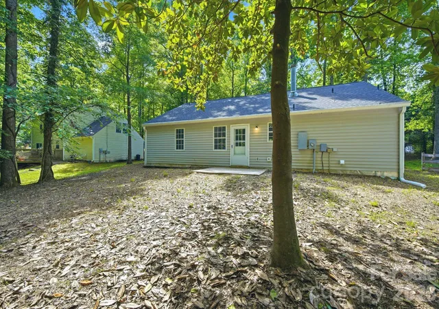 32nd image of 6324 Grove Park Blvd, Charlotte, NC 28215 | MLS# 4387347